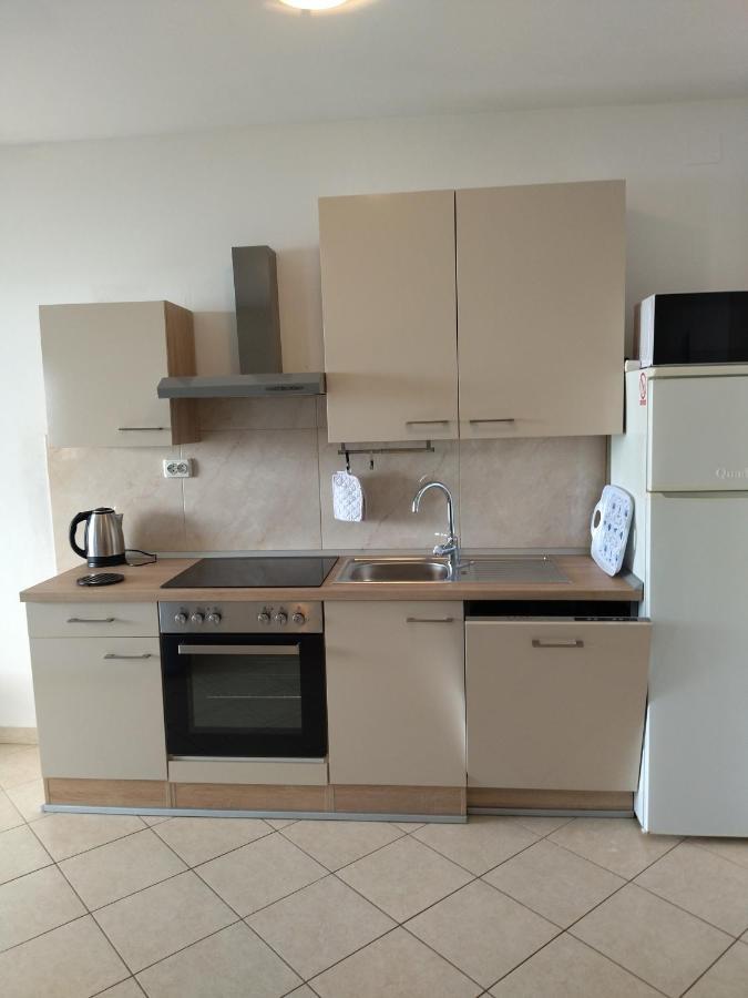 Appartement Apartman Cemeljic à Mandre Extérieur photo